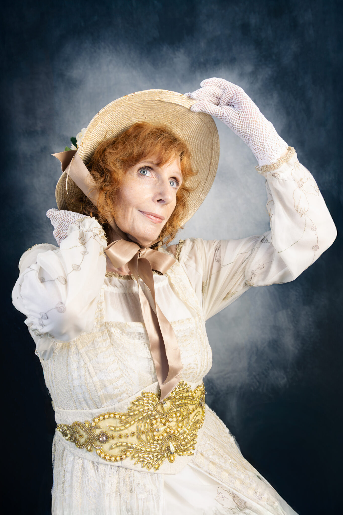 Portrait historique d’une femme habillée en tenue victorienne réalisé en studio près d’Antoing, en Belgique.