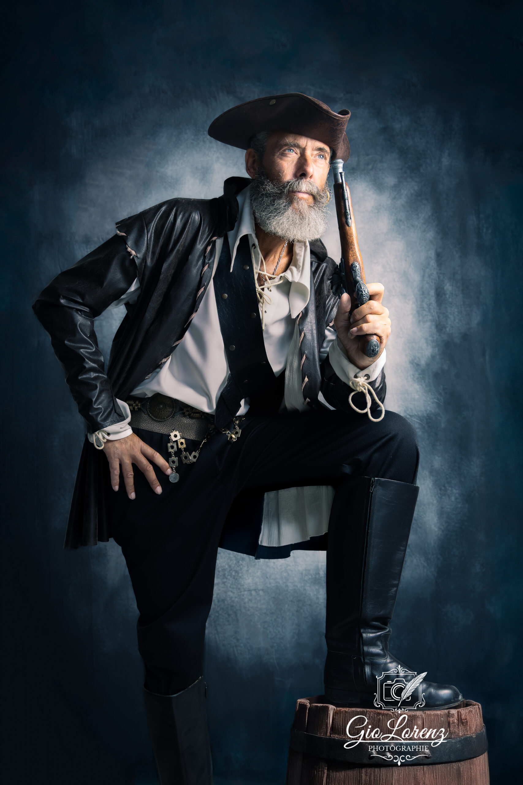 Portrait historique d'un homme, habillé en pirate - séance photo près de Tournai, En Belgique