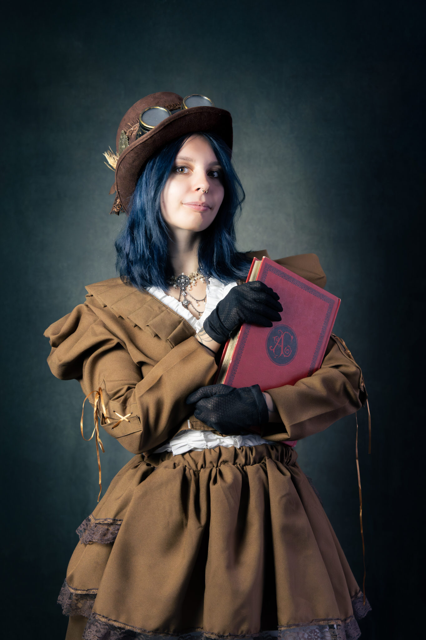 Portrait historique d'une femme, habillée en steampunk - Par un photographe portrait à Tournai, en Belgique