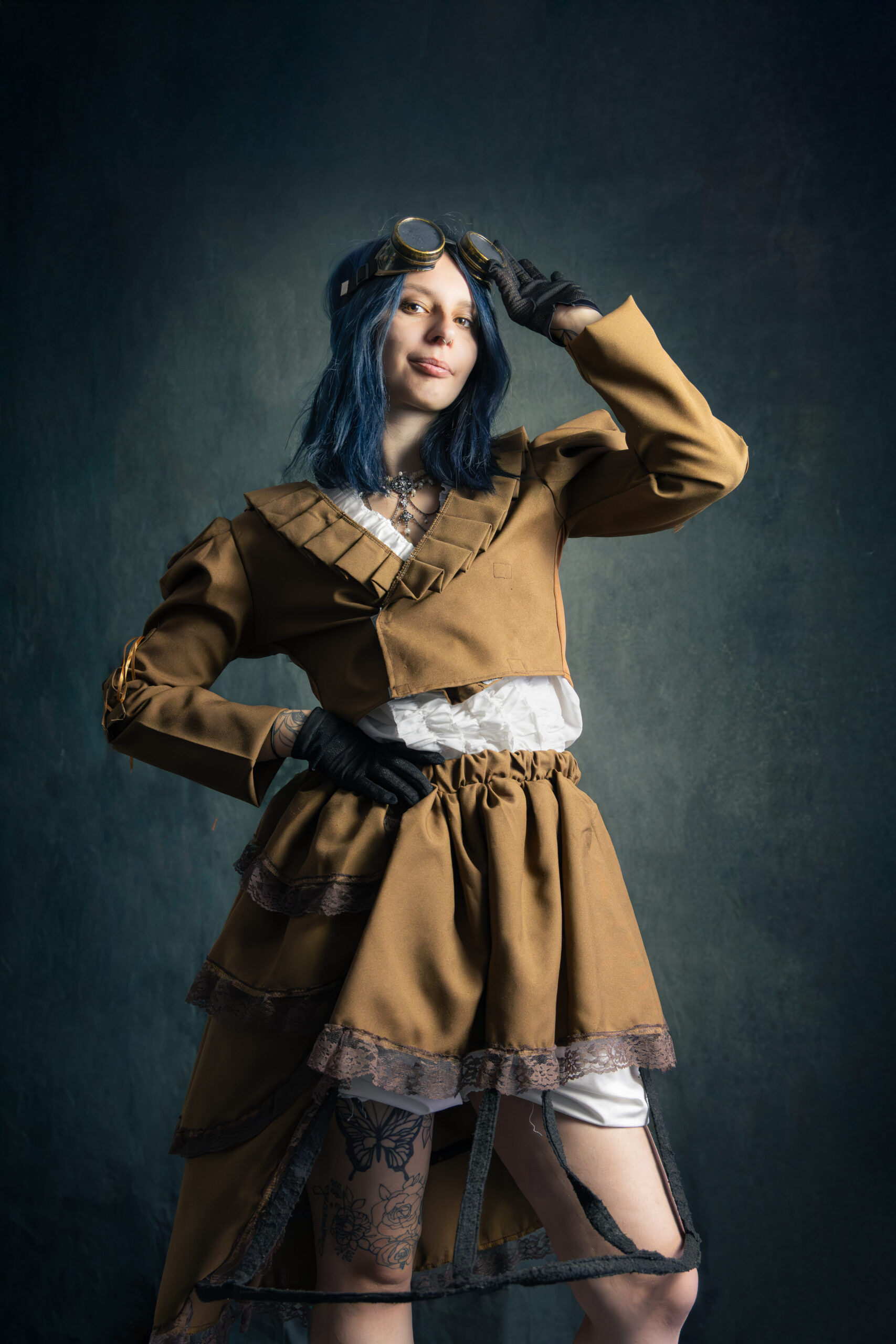 Portrait historique d'une femme, habillée en steampunk - Par un photographe portrait à Tournai, en Belgique